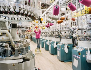 不一样的流行色 时尚面料的另一种美